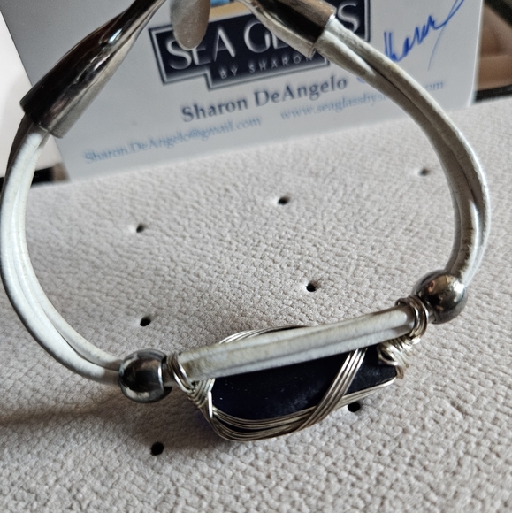 SEA GLASS LEATHER WRAP BRACELET BY SHARON DEANGELO - Picture 8 of 9